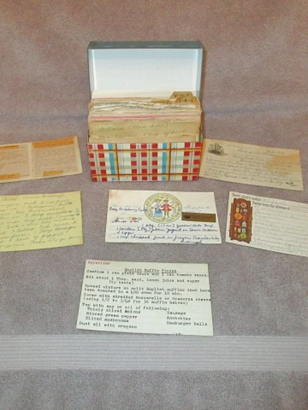 Vtg Great Grandma’s Recipe Box Full Handwritten Typed Cards Clippings 1960s 2